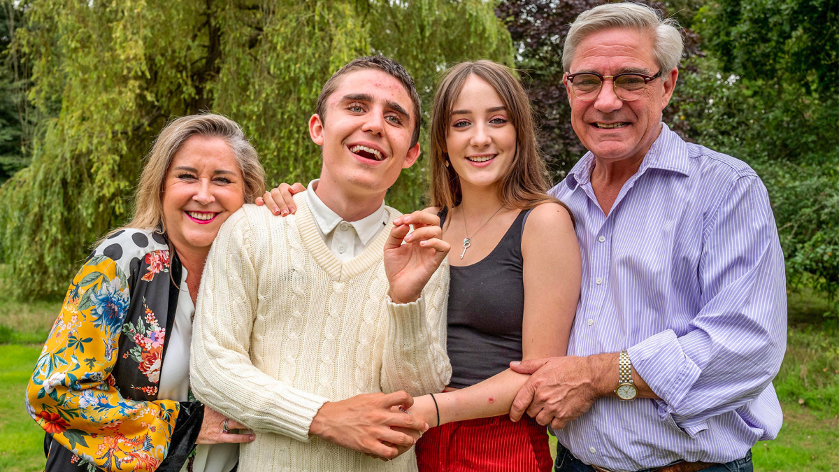 Steph & Dom: Can Cannabis Save Our Son?