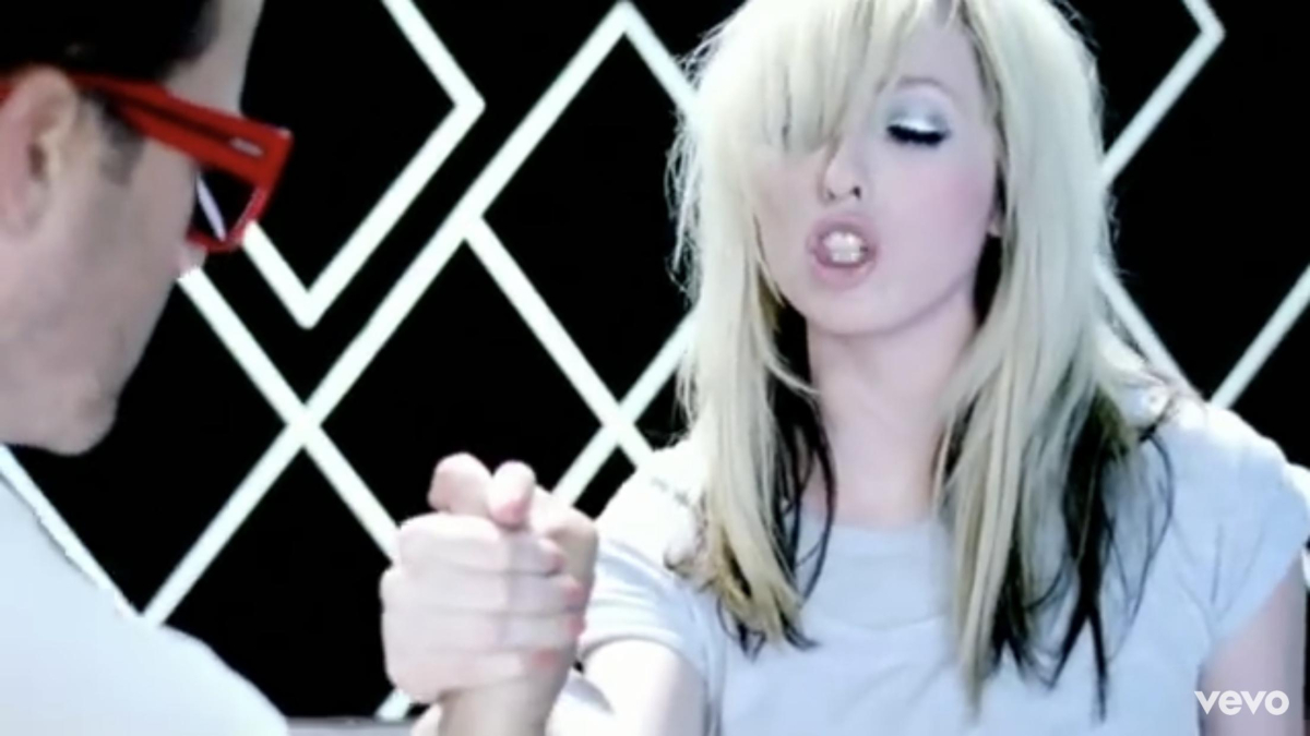 The Ting Tings: Shut Up and Let Me Go