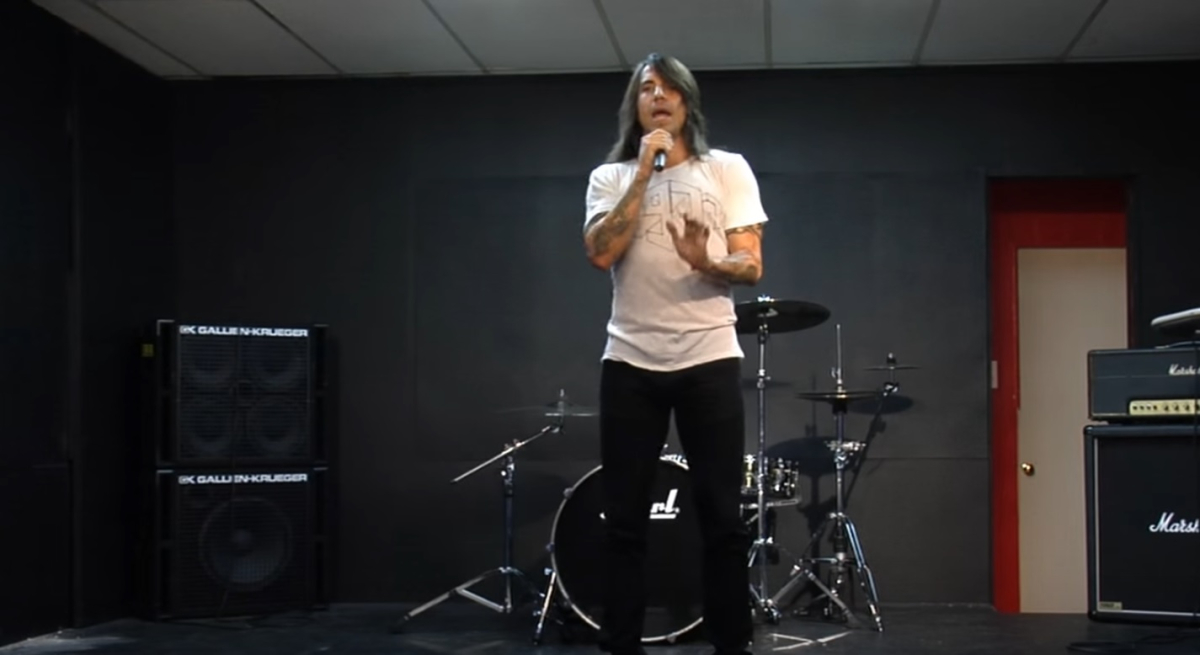 Red Hot Chili Peppers: Tell Me Baby