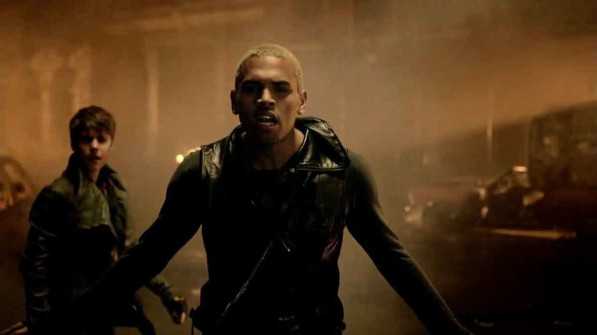 Chris Brown: Next to You ft. Justin Bieber