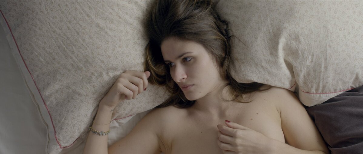 Je suis nue