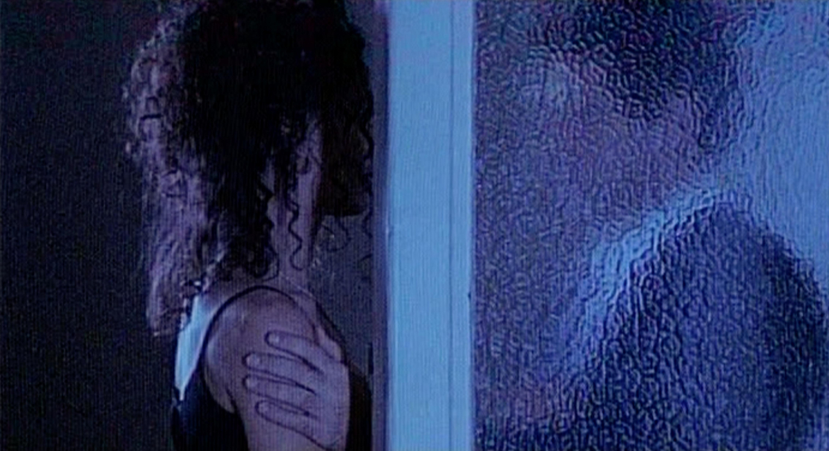 She Dreamed I Love You
