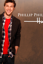 Phillip Phillips: Home
