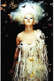 Christina Aguilera: Fighter