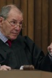 Jury Duty S01E01 720p WEB h264-EDITH EZTV