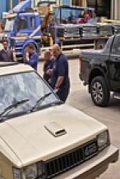 Richard Hammonds Workshop S02E08 480p x264-mSD EZTV