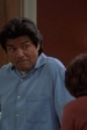 George Lopez S01E04 720p HDTV x264-REGRET [eztv]