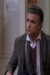 Broke US S01E01 480p x264-mSD [eztv]