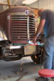 Full Custom Garage S01E01 720p WEB H264-SKYFiRE EZTV