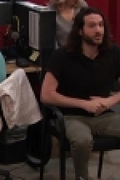TMZ on TV 2018 05 17 WEB x264-TBS[eztv]