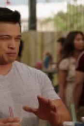 Crazy Ex-Girlfriend S02E02 720p HDTV X264-DIMENSION[eztv]
