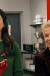Buddy vs Duff S04E02 Santas Workshop 720p WEBRip x264-KOMPOST EZTV