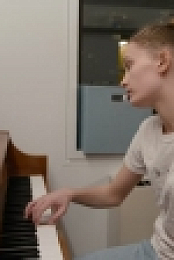 On Pointe S01E03 720p HEVC x265-MeGusta EZTV