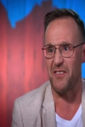 First Dates Hotel S06E02 480p x264-mSD EZTV