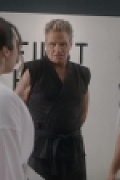Cobra Kai S03E06 MULTi 1080p WEB H264-MACK4 EZTV
