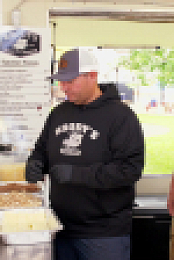 Carnival Eats S12E10 1080p WEB h264-FREQUENCY EZTV