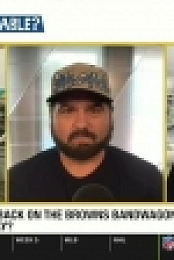 Highly Questionable 2020 10 09 XviD-AFG EZTV