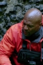 Running Wild with Bear Grylls S06E02 720p HDTV x264-SYNCOPY EZTV