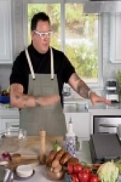 Selena plus Chef S02E09 480p x264-mSD EZTV