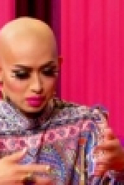 Hey Qween S01E17 720p WEB x264-CRiMSON [eztv]
