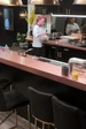 Hells Kitchen US S21E04 720p HEVC x265-MeGusta EZTV