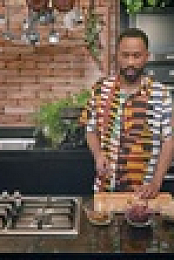 Sandy plus Chef S01 PORTUGUESE WEBRip x264-ION10 EZTV