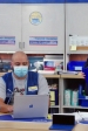 Superstore S06E06 720p HDTV x264-SYNCOPY EZTV