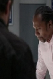 Casualty S34E32 480p x264-mSD [eztv]