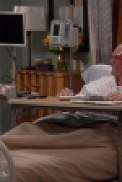 Murphy Brown S11E10 iNTERNAL 720p WEB x264-BAMBOOZLE [eztv]