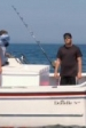Wicked Tuna S08E11 Thick as Thieves WEB x264-CAFFEiNE [eztv]