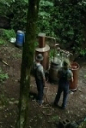 Moonshiners S08E02 480p x264-mSD [eztv]