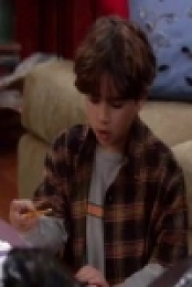 George Lopez S02E10 480p x264-mSD [eztv]