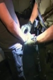 Cops S32E30 Counterfeit Cruising 480p x264-mSD [eztv]