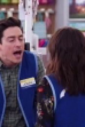 Superstore S03E21 HDTV x264-KILLERS[eztv]