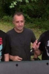 Impractical Jokers S07E23 WEBRip x264-eSc [eztv]