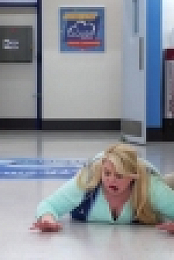 Superstore S03E03 iNTERNAL 720p WEB x264-BAMBOOZLE[eztv]