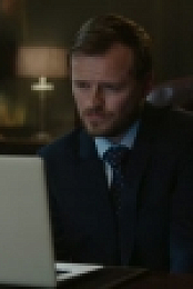 Professionals S01E05 720p HEVC x265-MeGusta EZTV