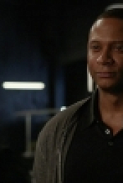 Arrow S04E18 720p HDTV X264 DIMENSION rarbg