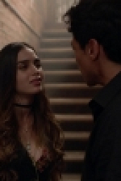 Vida S01E01 720p WEB H264-DEFLATE[eztv]