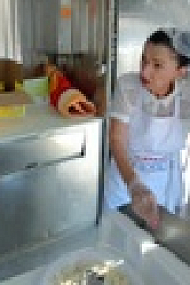 Miz and Mrs S02E18 WEB h264-BAE EZTV