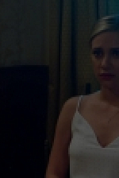 Riverdale US S02E05 iNTERNAL 720p WEB x264-BAMBOOZLE[eztv]