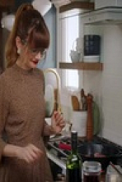 Mary Makes It Easy S01E02 Date Night 480p x264-mSD EZTV