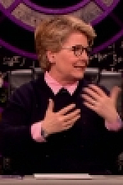 QI S16E07 Picnics 720p WEB h264-KOMPOST [eztv]