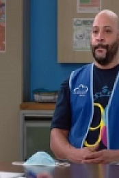 Superstore S06E10 480p x264-mSD EZTV