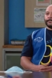 Superstore S06E10 HDTV x264-PHOENiX EZTV