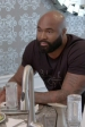 Ready to Love S01E10 Commit or Quit 720p WEBRip x264-CRiMSON [eztv]