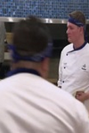 Hells Kitchen US S20E03 480p x264-mSD EZTV