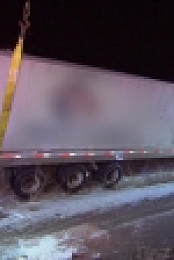 Highway Thru Hell S09E08 720p HDTV x264-SYNCOPY EZTV