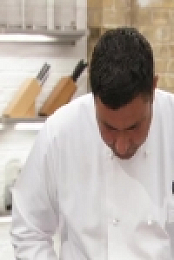 MasterChef The Professionals S13E01 480p x264-mSD EZTV