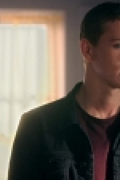 Clique S01E02 INTERNAL 720p WEB H264-DRAWER[eztv]